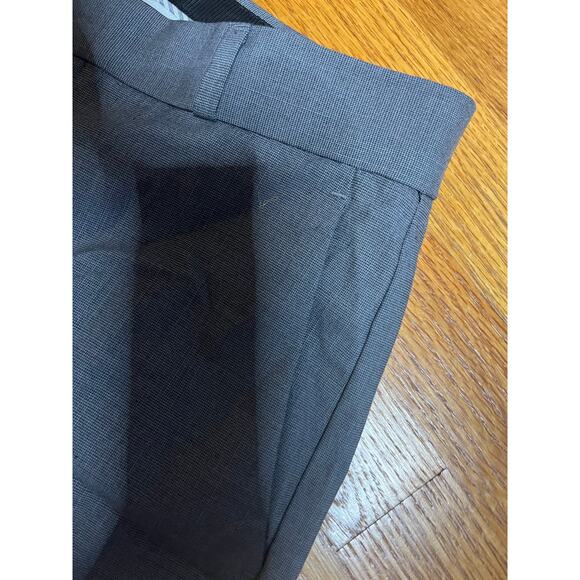 Banana Republic Logan gray flat‎ front dress pants 4 straight leg Mint condition - Picture 2 of 6